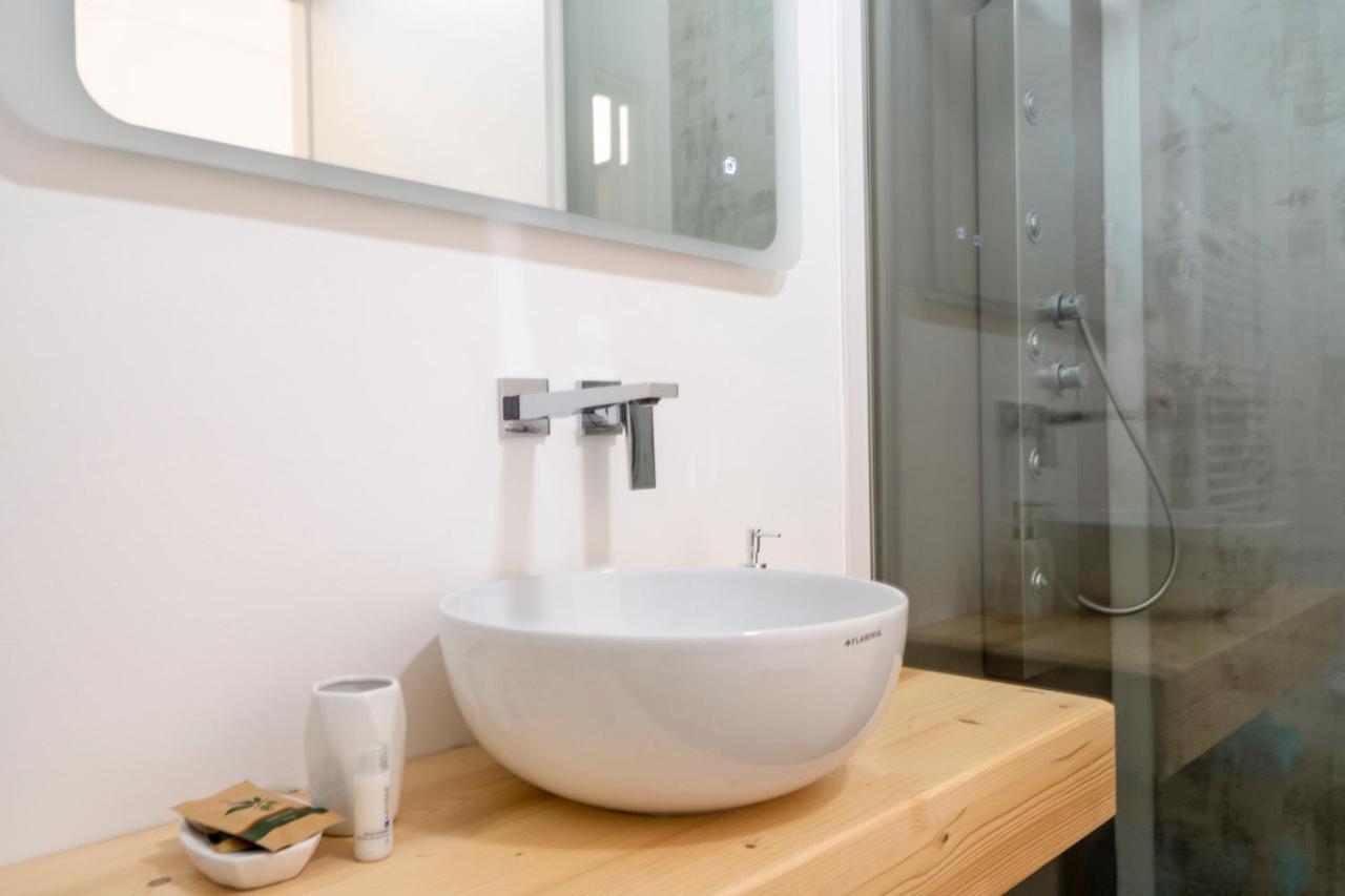 Casa Del Barone - Luxury Suites Монополі Екстер'єр фото